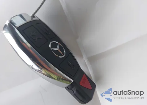 2015 Mercedes-Benz S 550 из США, поврежденный, VIN WDDUG8CB8FA098423